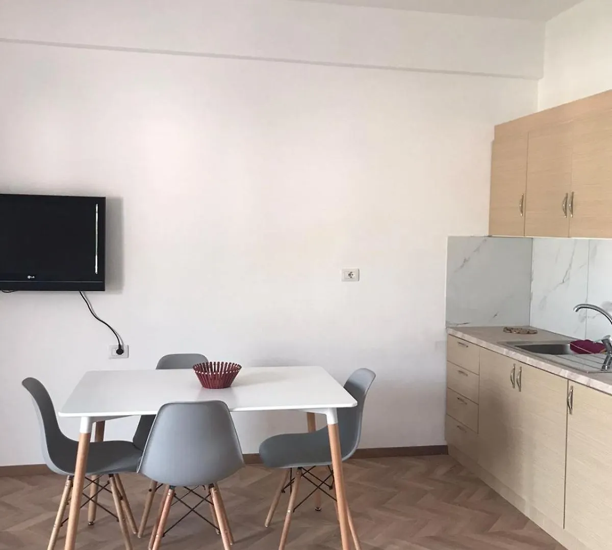 Babo'S Apartments Sarande 0*,
