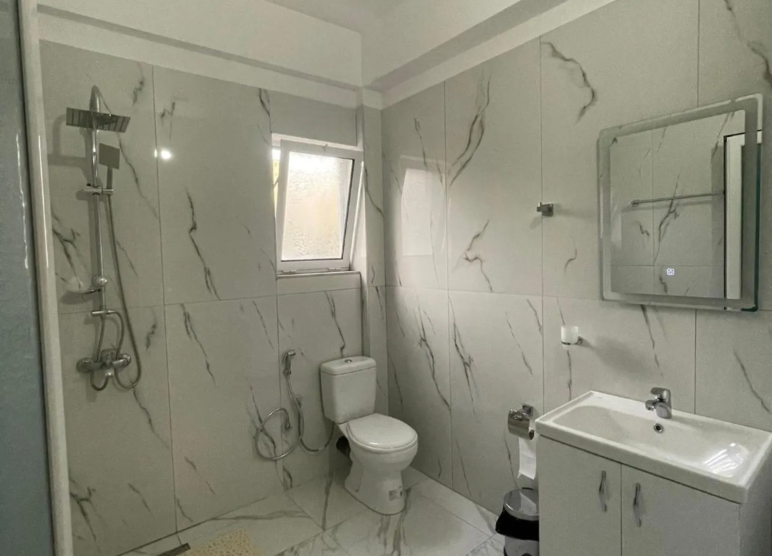 Babo'S Apartments Sarande Albania